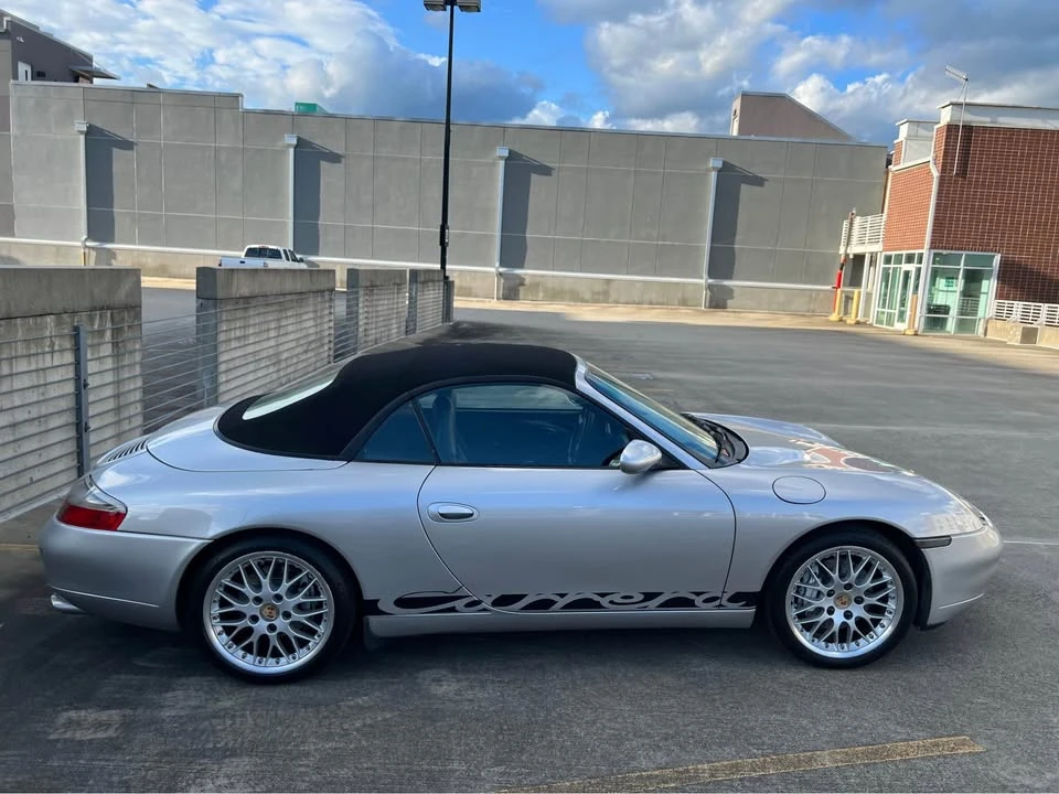 2001 Porsche 996 Carrera 4 - Image 2 of 8