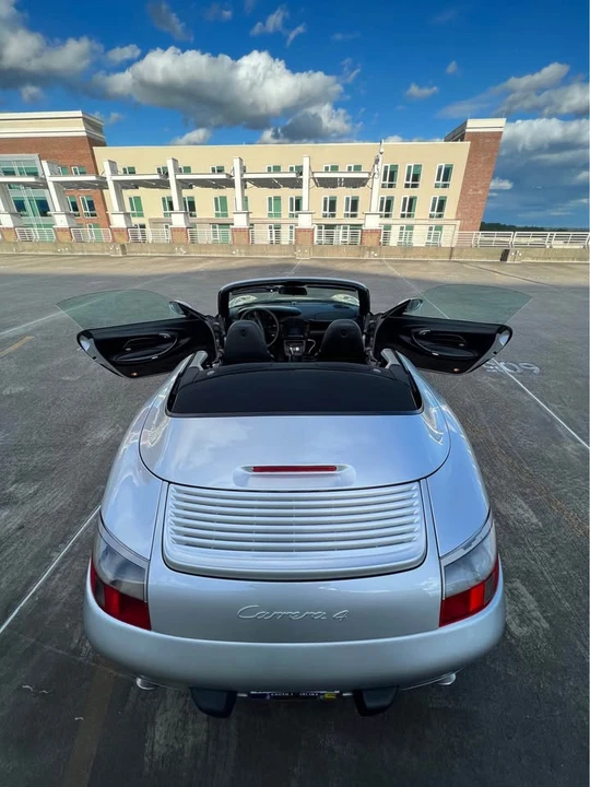 2001 Porsche 996 Carrera 4 - Image 8 of 8