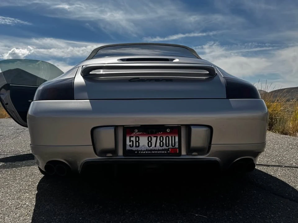 2001 Porsche 996 Carrera 4 - Image 8 of 19