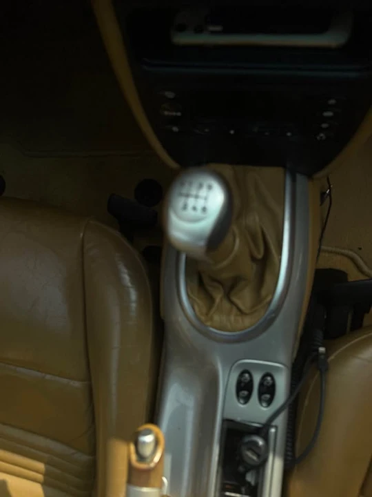 2001 Porsche 996 Carrera 4 - Image 12 of 15