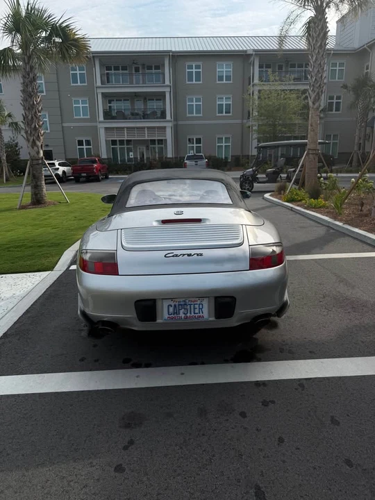 2001 Porsche 996 Carrera 4 - Image 8 of 15