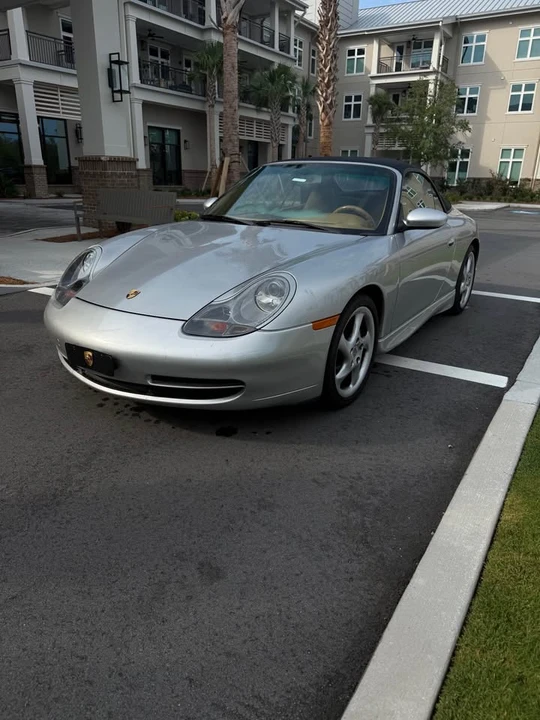 2001 Porsche 996 Carrera 4 - Image 5 of 15