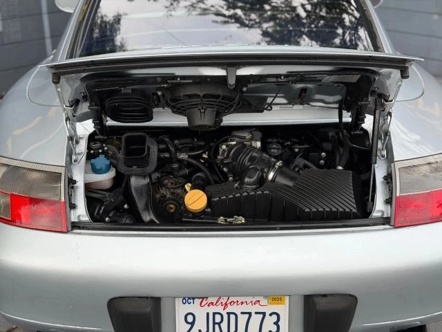 2001 Porsche 996 Carrera 4 - Image 17 of 19