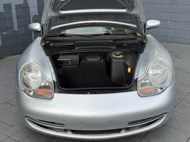 2001 Porsche 996 Carrera 4 - Image 15 of 19