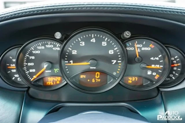 2001 Porsche 996 Carrera 4 - Image 17 of 21