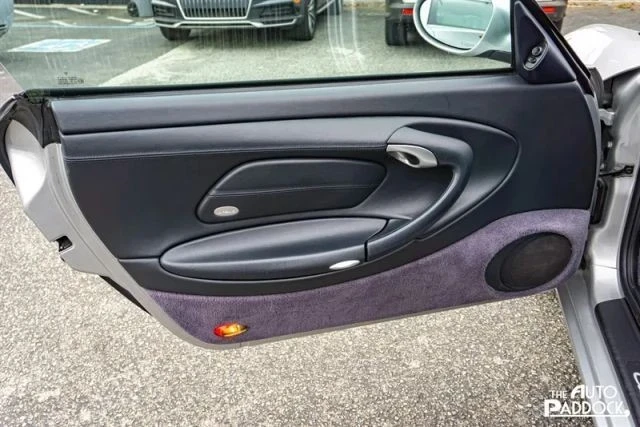 2001 Porsche 996 Carrera 4 - Image 10 of 21