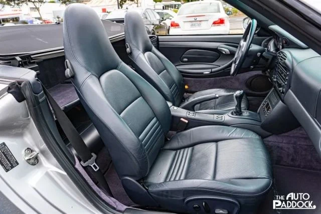 2001 Porsche 996 Carrera 4 - Image 14 of 21