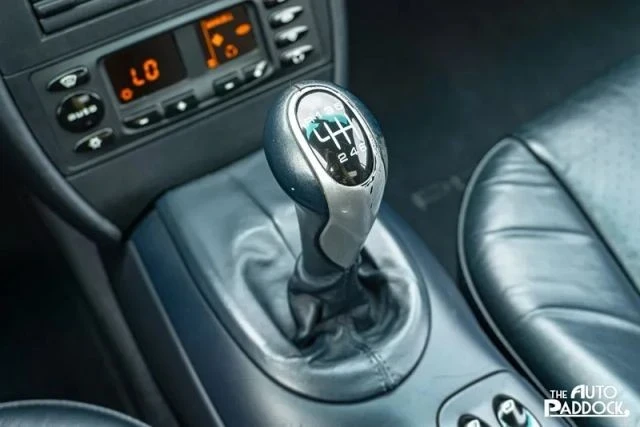 2001 Porsche 996 Carrera 4 - Image 20 of 21