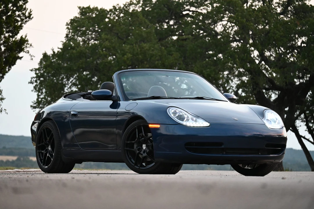 2001 Porsche 996 Carrera - Image 8 of 31