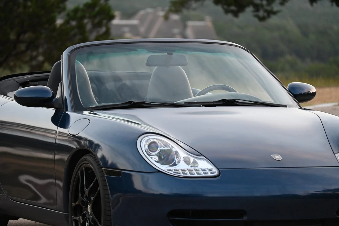 2001 Porsche 996 Carrera - Image 27 of 31