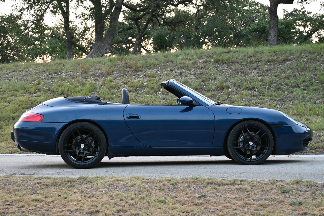 2001 Porsche 996 Carrera - Image 11 of 31
