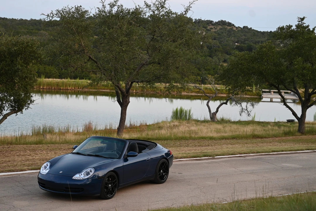 2001 Porsche 996 Carrera - Image 4 of 31