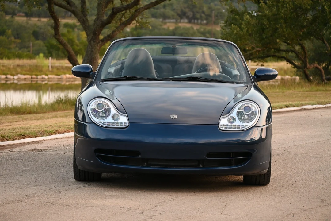 2001 Porsche 996 Carrera - Image 5 of 31