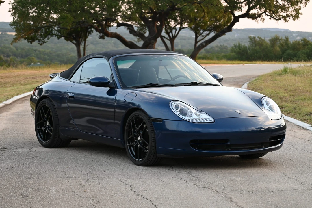 2001 Porsche 996 Carrera - Image 18 of 31