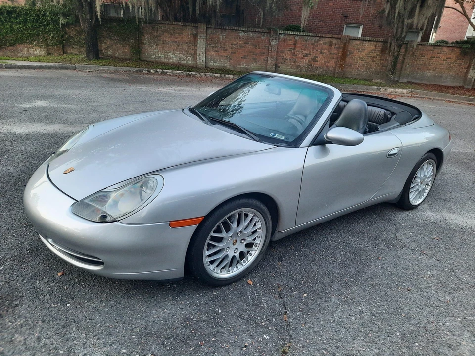 2001 Porsche 996 Carrera - Image 9 of 31
