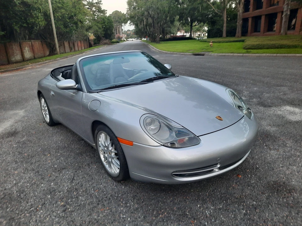 2001 Porsche 996 Carrera - Image 19 of 31