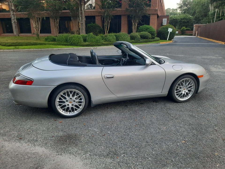 2001 Porsche 996 Carrera - Image 27 of 31