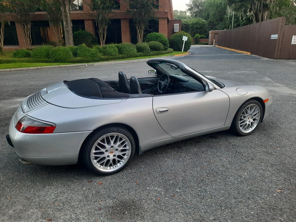 2001 Porsche 996 Carrera - Image 28 of 31