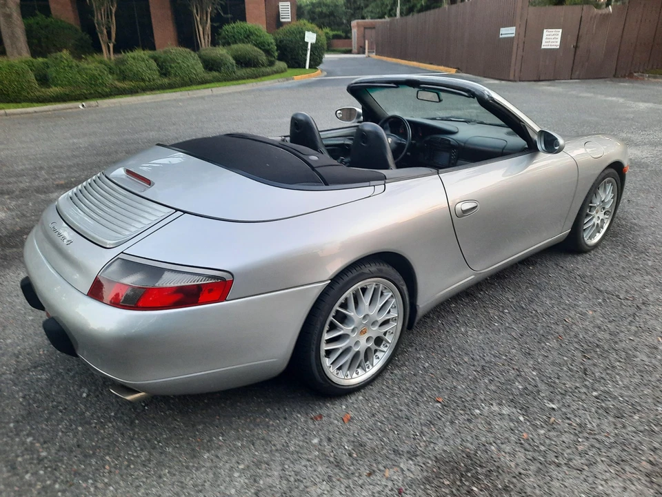 2001 Porsche 996 Carrera - Image 30 of 31