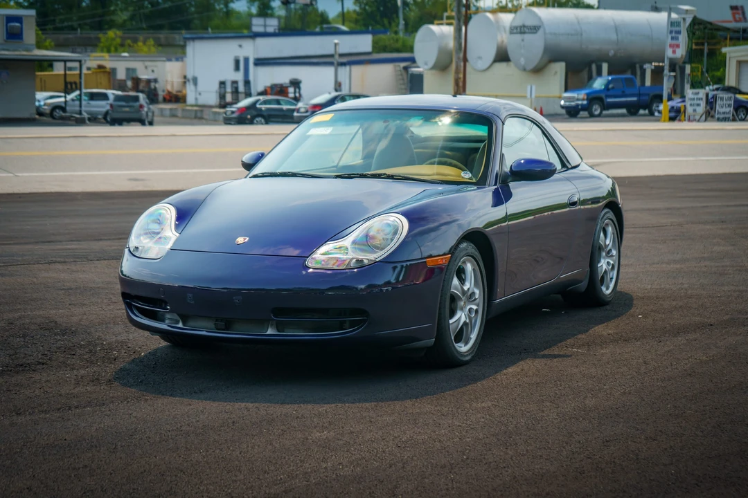 2001 Porsche 996 Carrera 4 - Image 3 of 31