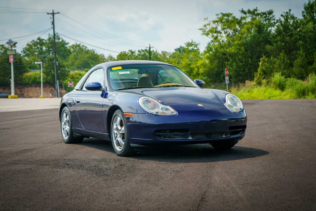 2001 Porsche 996 Carrera 4 - Image 13 of 31