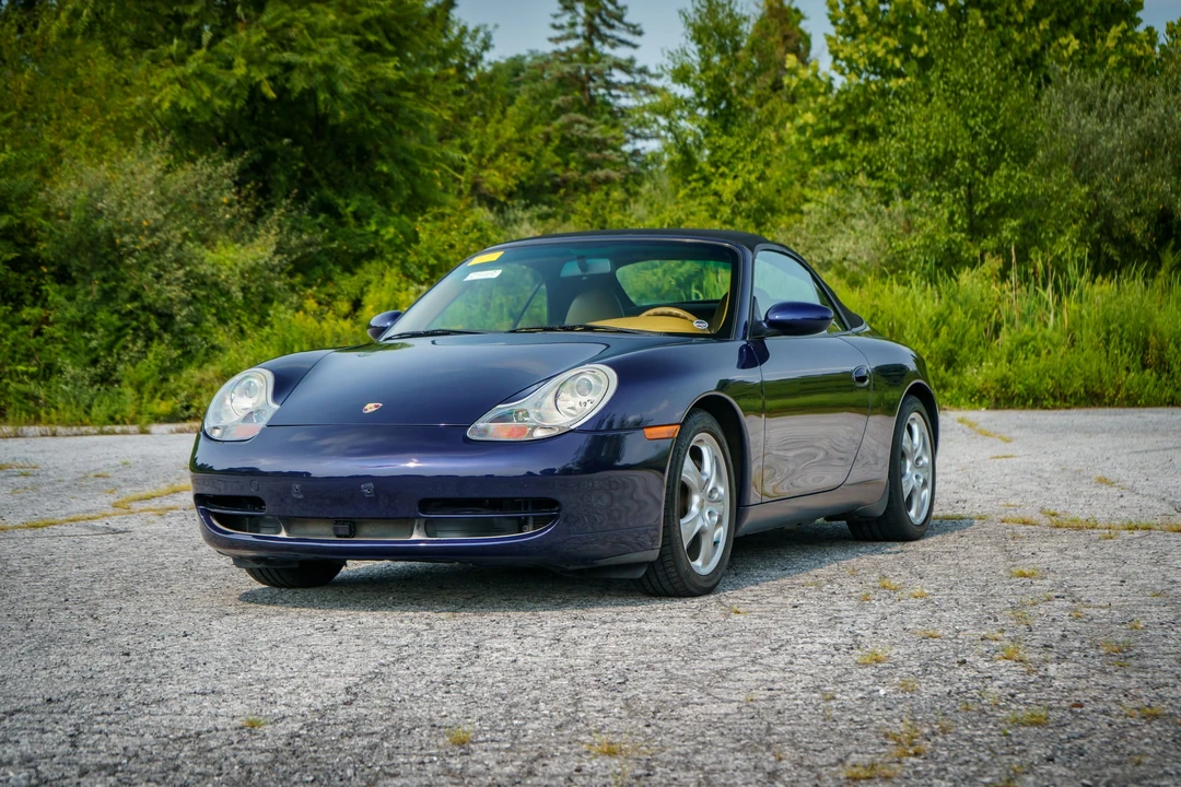 2001 Porsche 996 Carrera 4 - Image 17 of 31