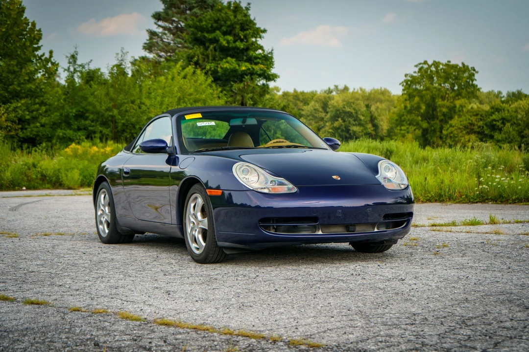 2001 Porsche 996 Carrera 4 - Image 29 of 31