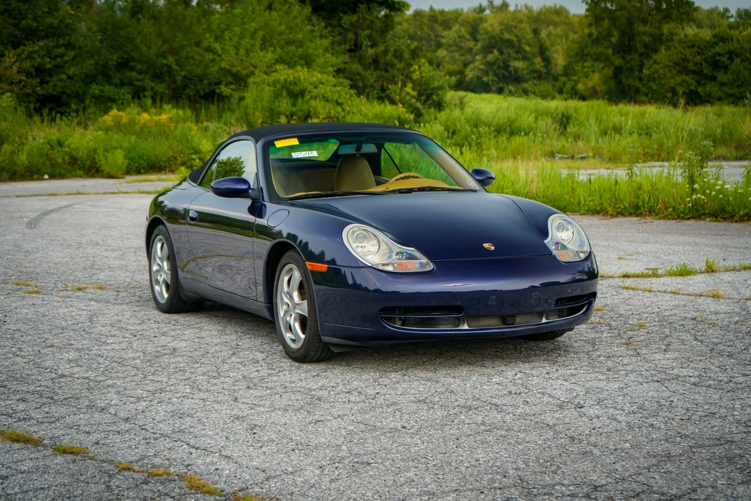 2001 Porsche 996 Carrera 4 - Image 30 of 31