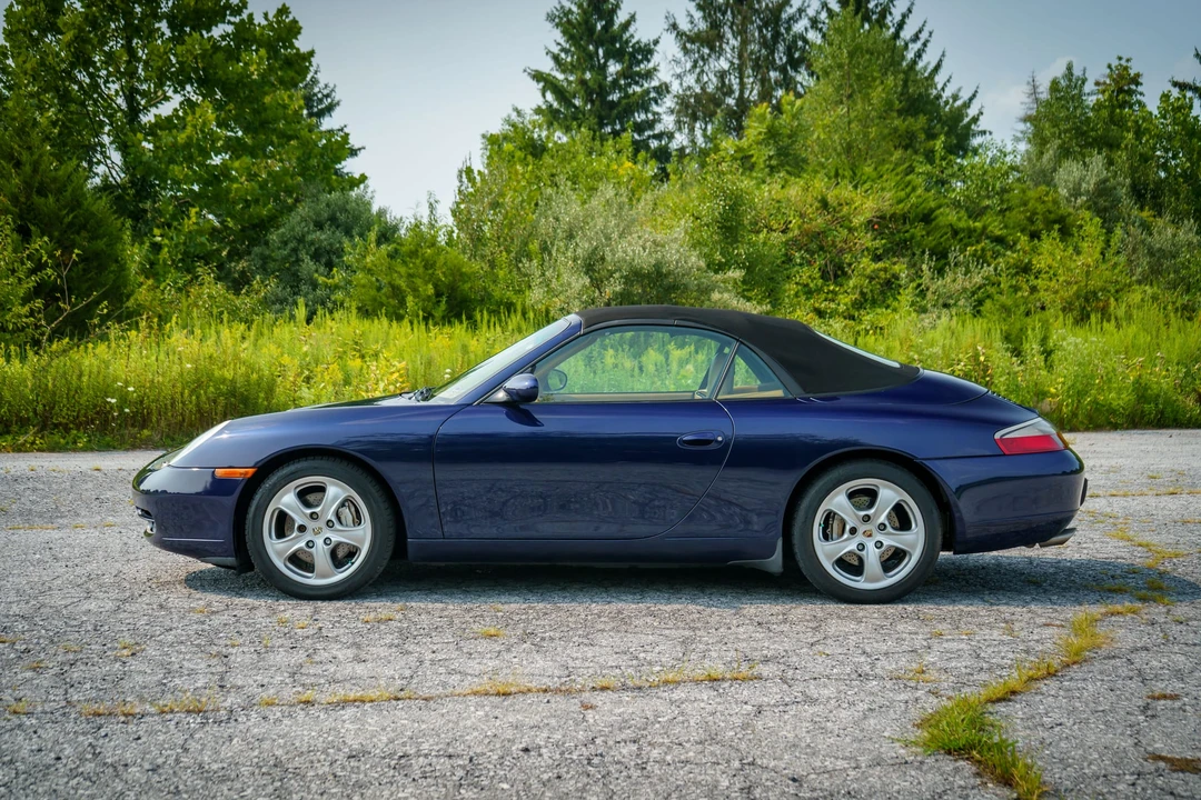 2001 Porsche 996 Carrera 4 - Image 20 of 31