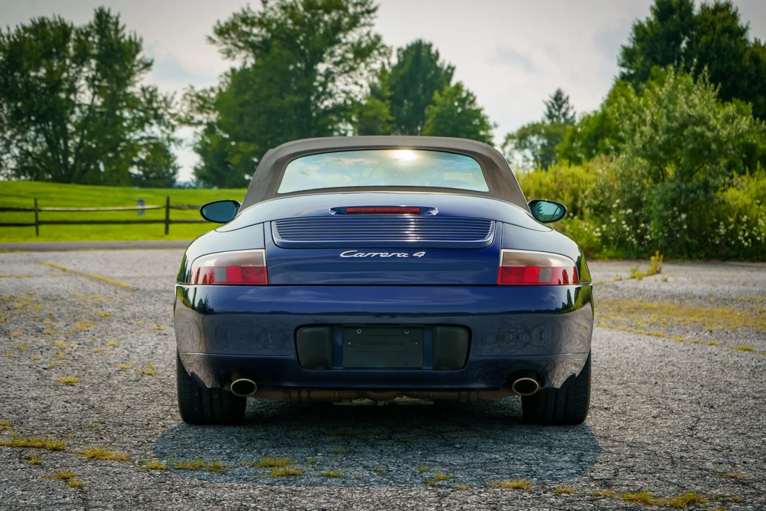 2001 Porsche 996 Carrera 4 - Image 24 of 31