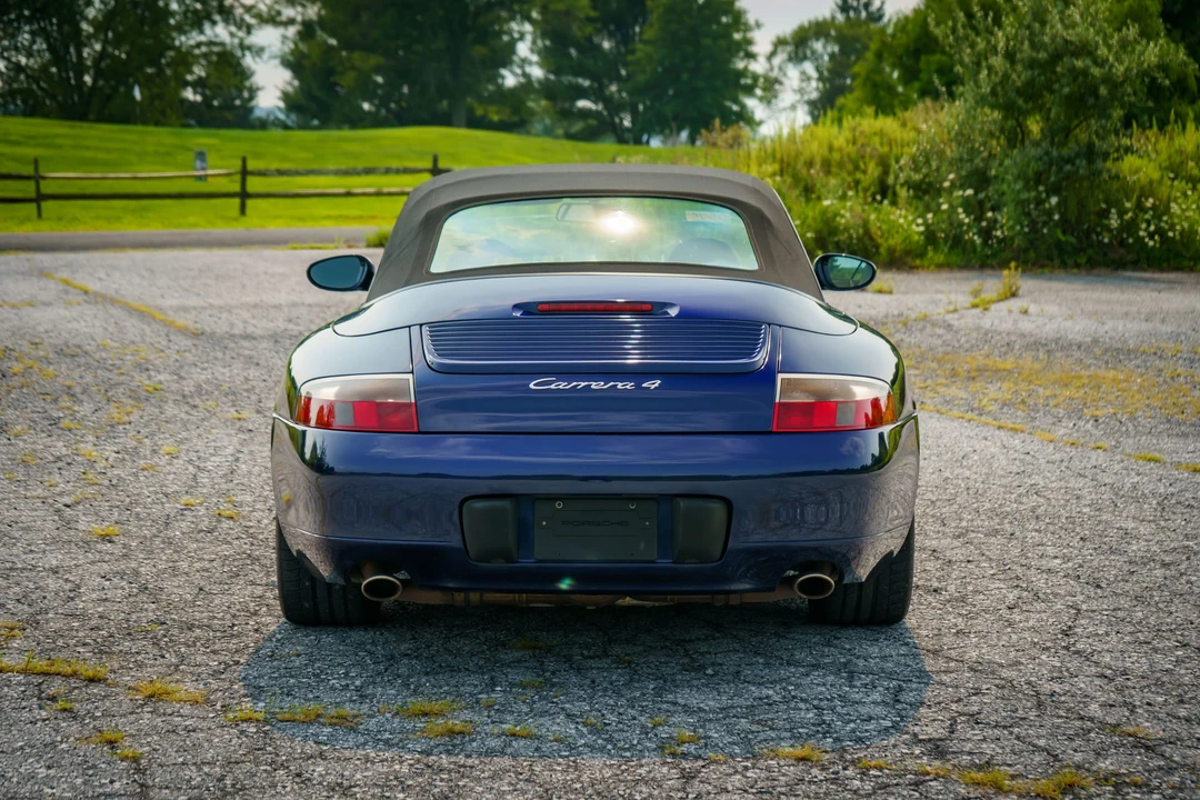 2001 Porsche 996 Carrera 4 - Image 23 of 31