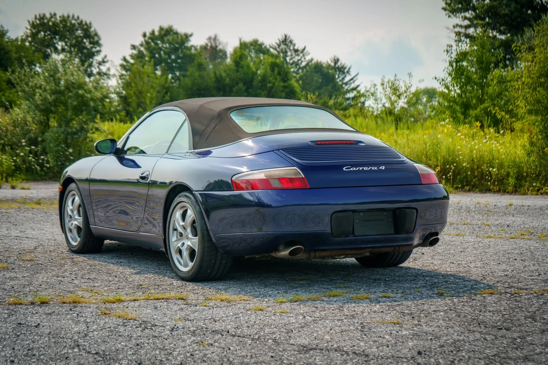 2001 Porsche 996 Carrera 4 - Image 21 of 31