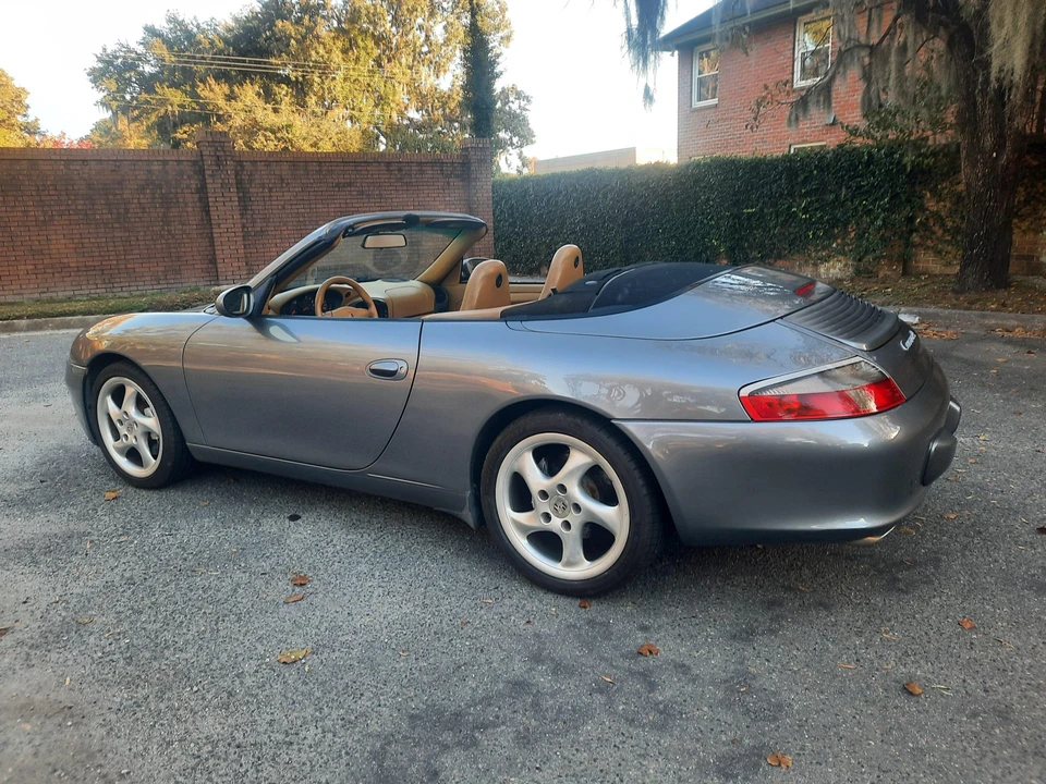 2001 Porsche 996 Carrera 4 - Image 24 of 31