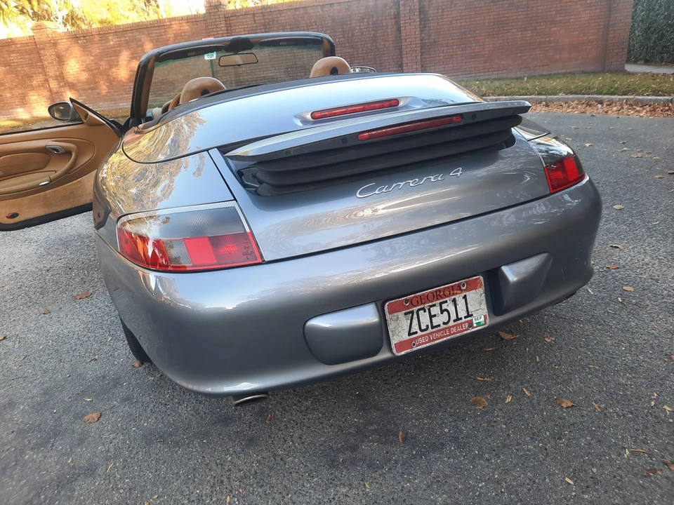2001 Porsche 996 Carrera 4 - Image 18 of 31
