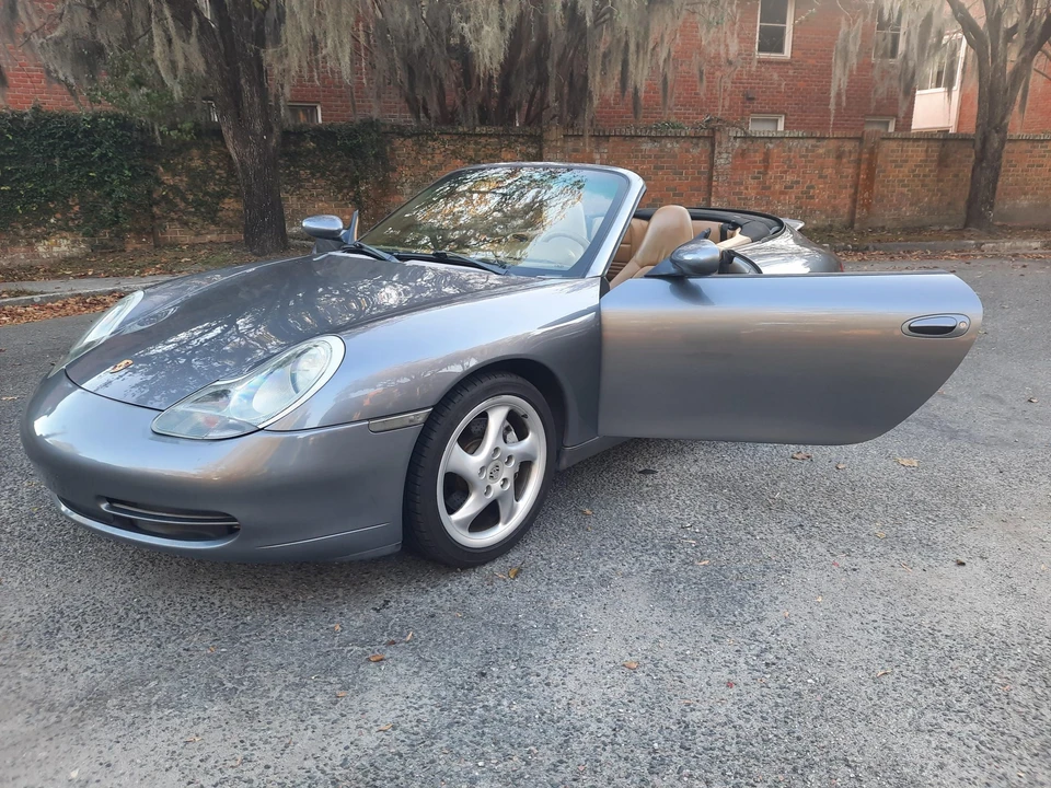 2001 Porsche 996 Carrera 4 - Image 30 of 31