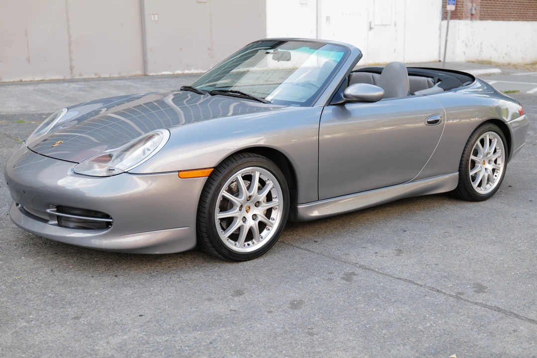 2001 Porsche 996 Carrera - Image 2 of 31
