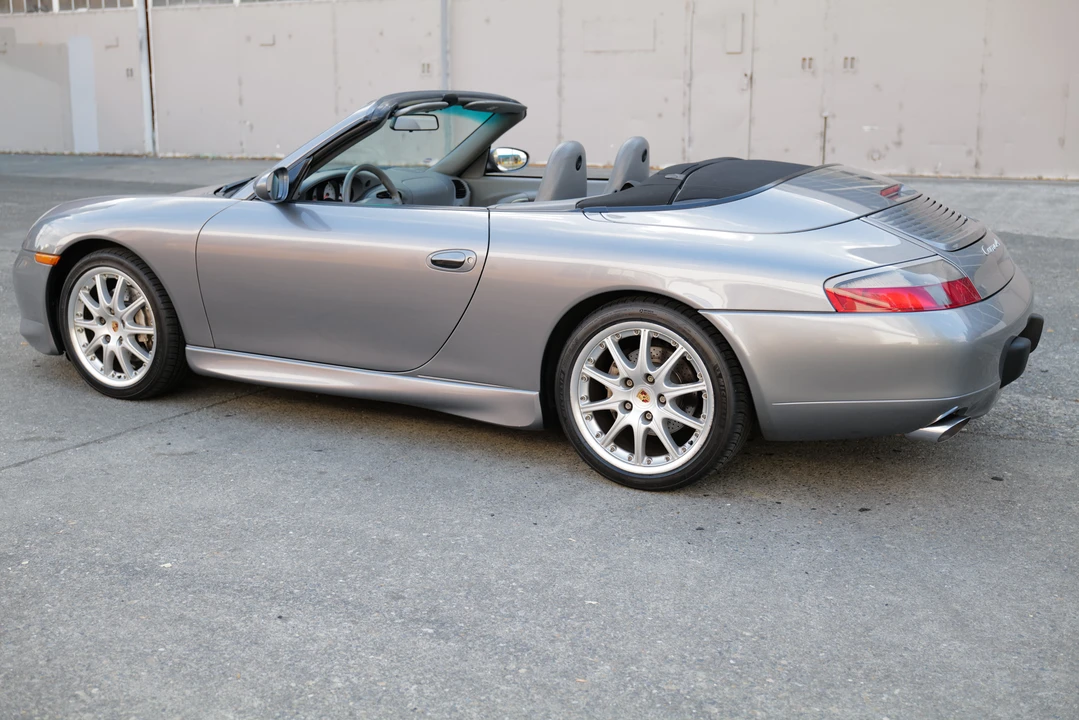 2001 Porsche 996 Carrera - Image 16 of 31