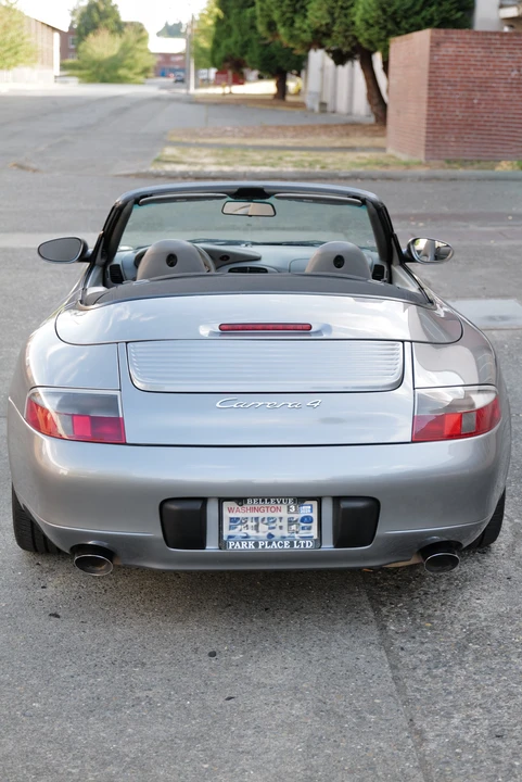 2001 Porsche 996 Carrera - Image 14 of 31