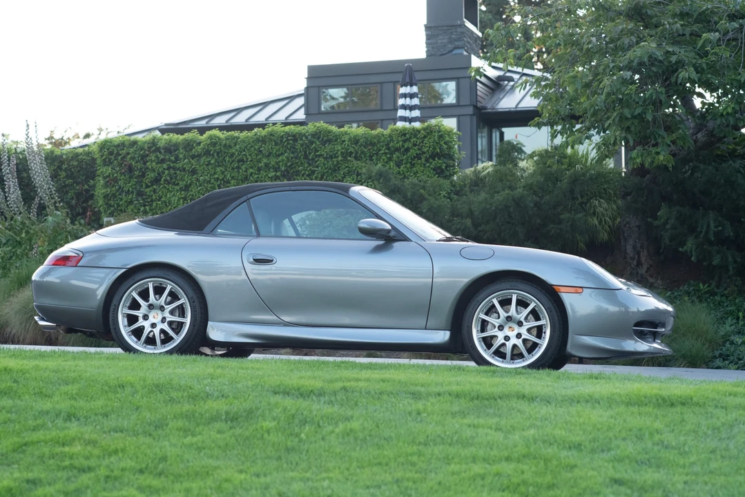 2001 Porsche 996 Carrera - Image 24 of 31