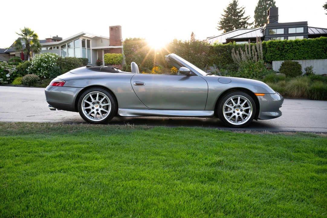 2001 Porsche 996 Carrera - Image 9 of 31