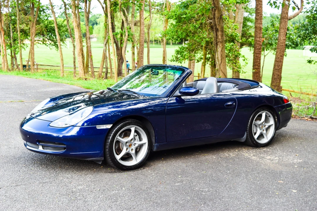 2001 Porsche 996 Carrera - Image 10 of 31