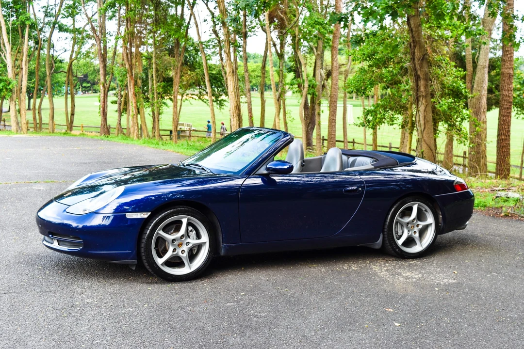 2001 Porsche 996 Carrera - Image 11 of 31