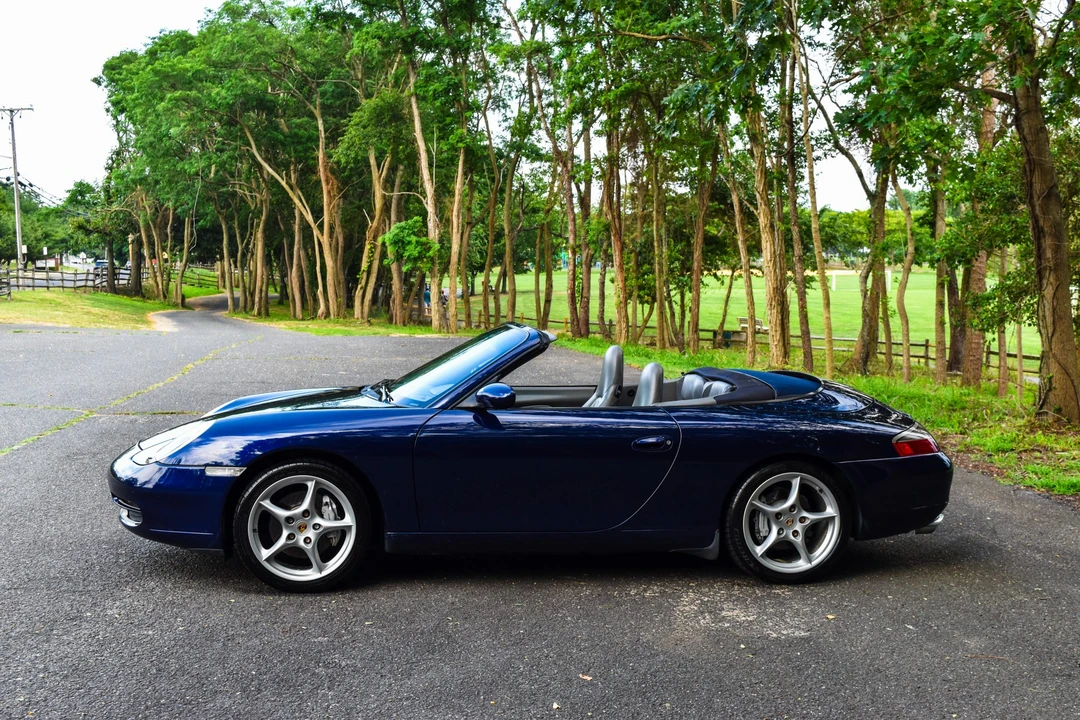 2001 Porsche 996 Carrera - Image 13 of 31