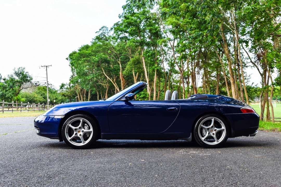 2001 Porsche 996 Carrera - Image 15 of 31