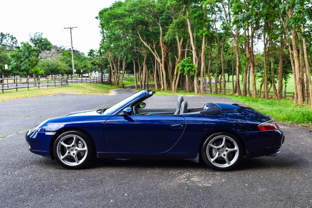 2001 Porsche 996 Carrera - Image 16 of 31