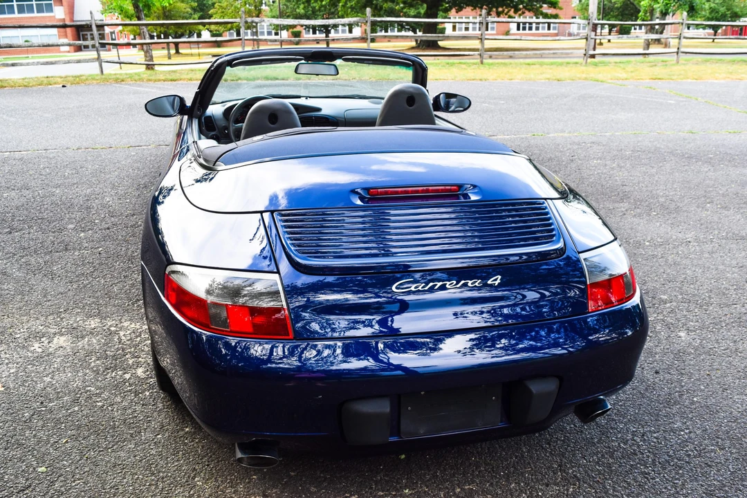 2001 Porsche 996 Carrera - Image 25 of 31