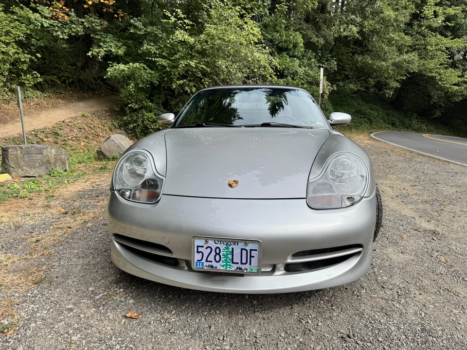 2001 Porsche 996 Carrera 4 - Image 16 of 31