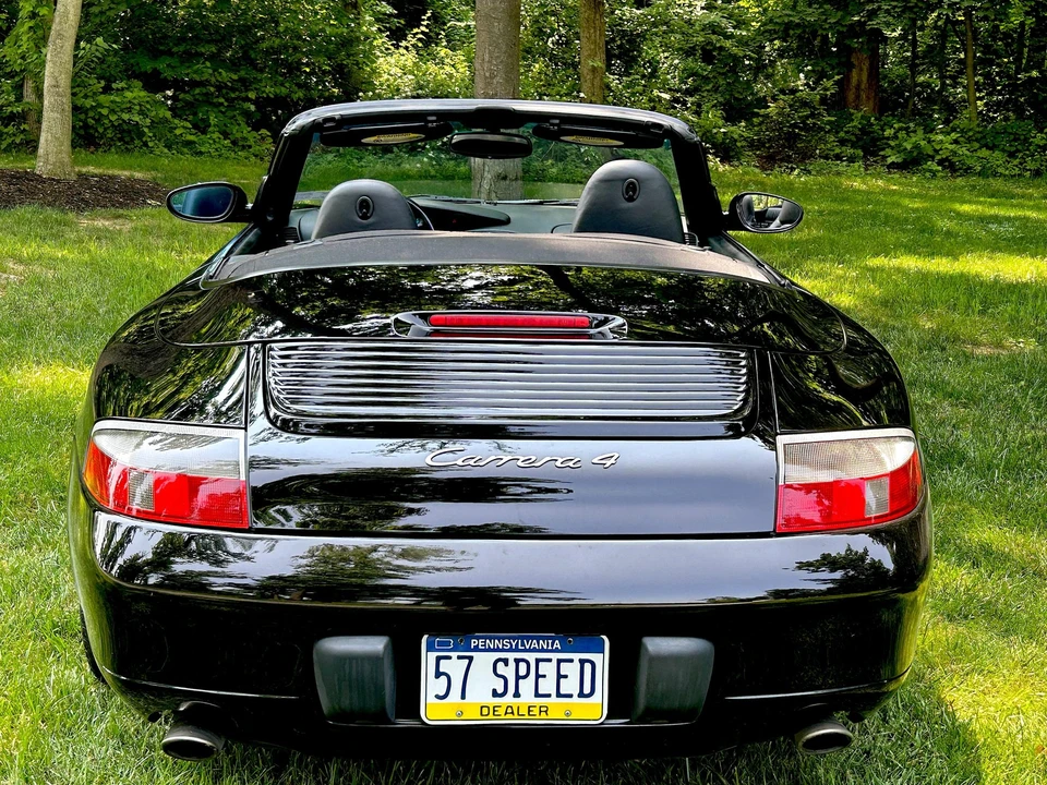 2001 Porsche 996 Carrera - Image 8 of 31