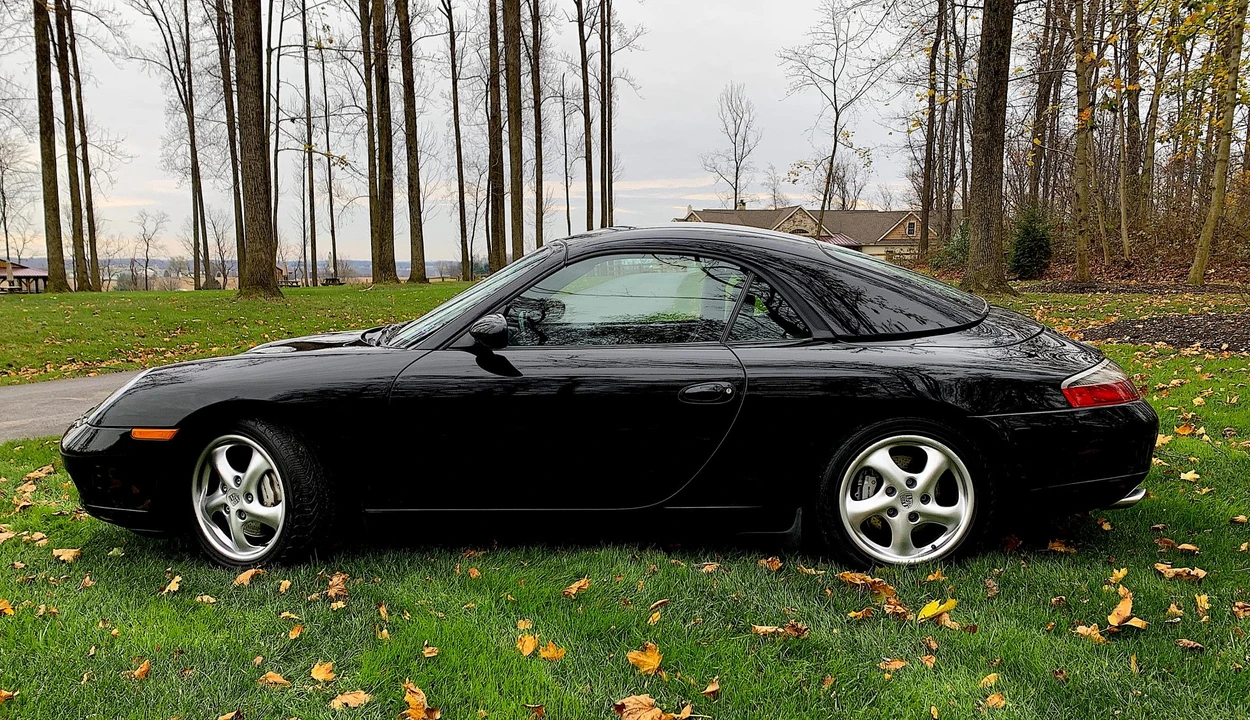 2001 Porsche 996 Carrera - Image 25 of 31