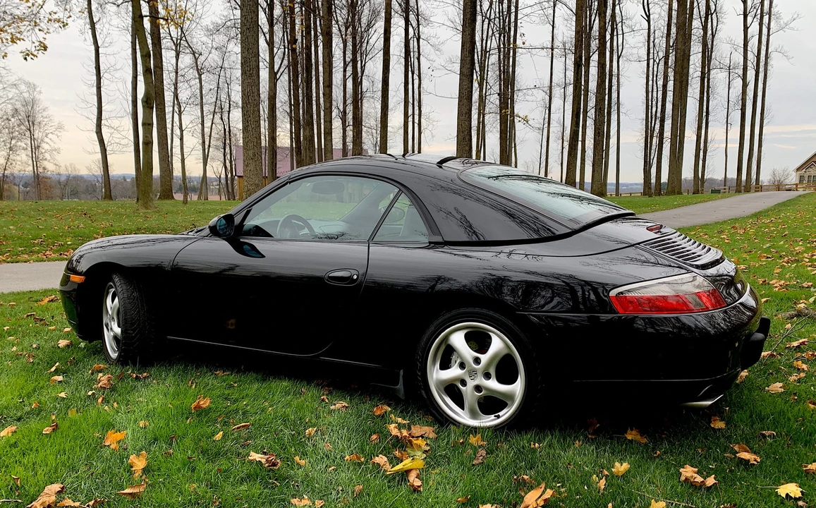 2001 Porsche 996 Carrera - Image 24 of 31